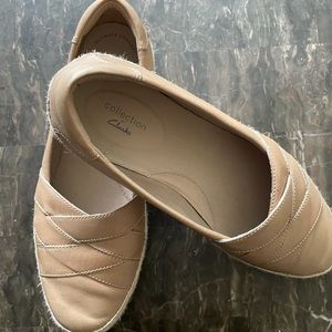 Tan flats